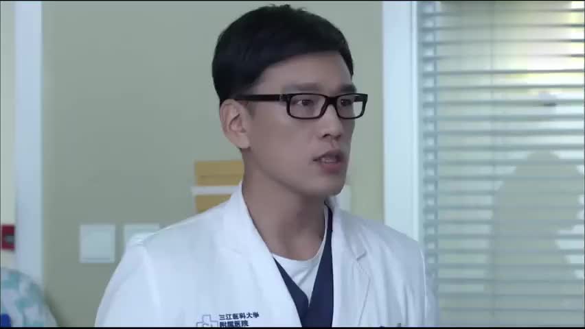 张克镇:医德高才能成长快