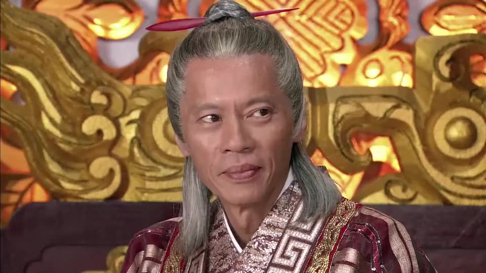 十三太保横练金钟罩,刀枪不入水火不侵,多名大内高手统统白给