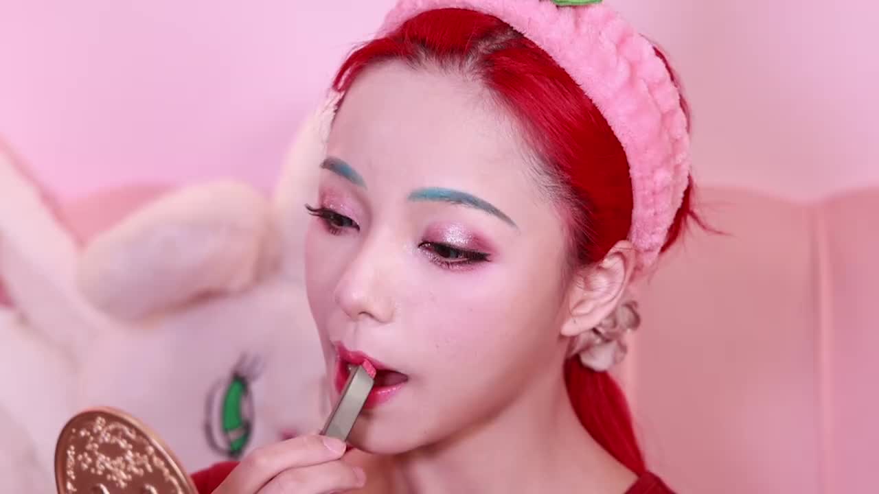 尹相铉吃起醋来还是很帅的,老婆maybee还挺能吃的呢