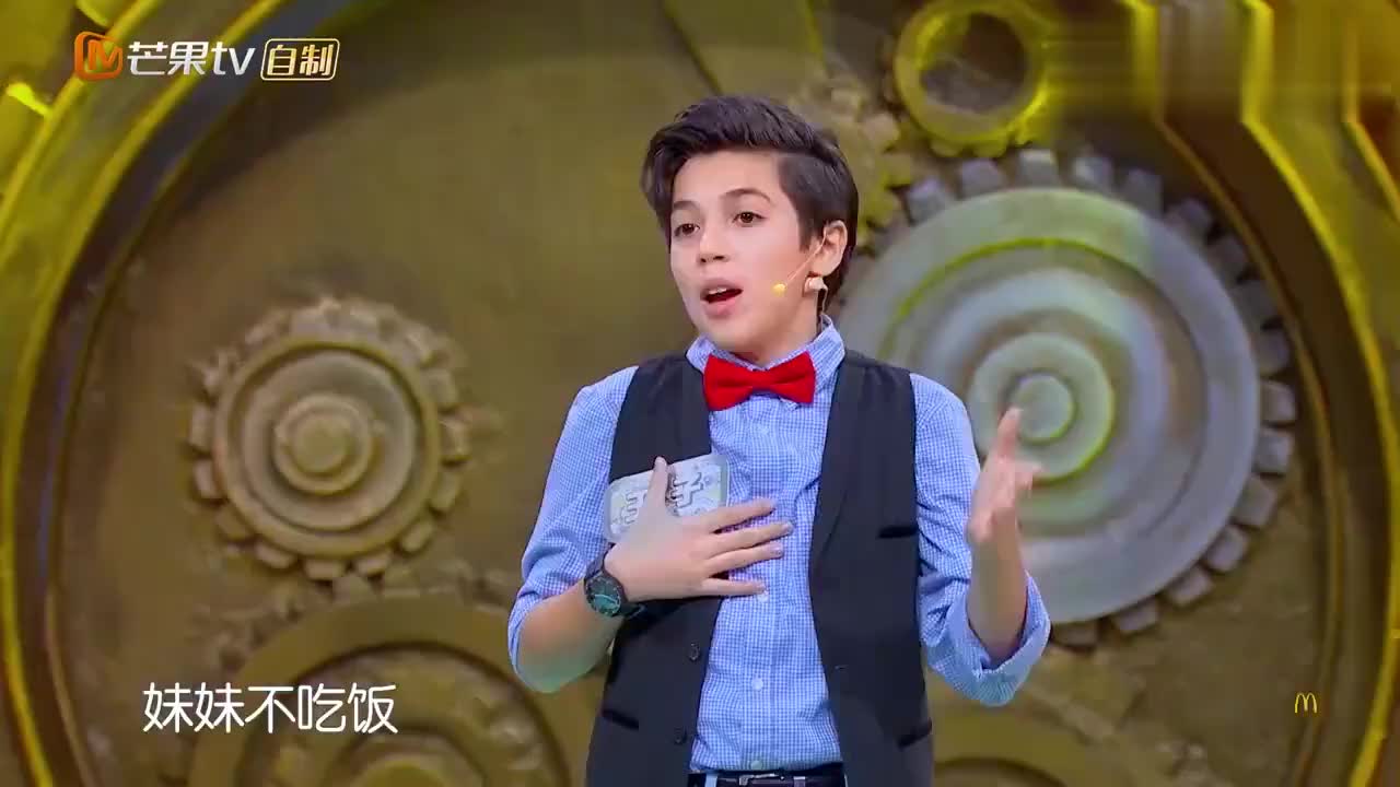 李雪琴撒贝宁口才比拼,脱口秀新星央视名嘴,论嘴功谁也不输谁