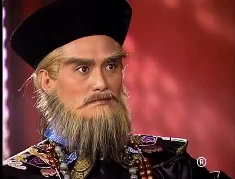 鹿鼎记:鳌拜武功高强,小宝急中生智一刀捅向鳌拜,从此大富大贵