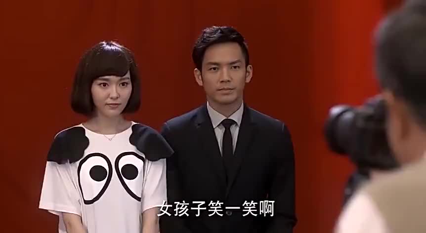 吕晗芝跟韩寿民亲密拍结婚照,说好得高甜剧呢?