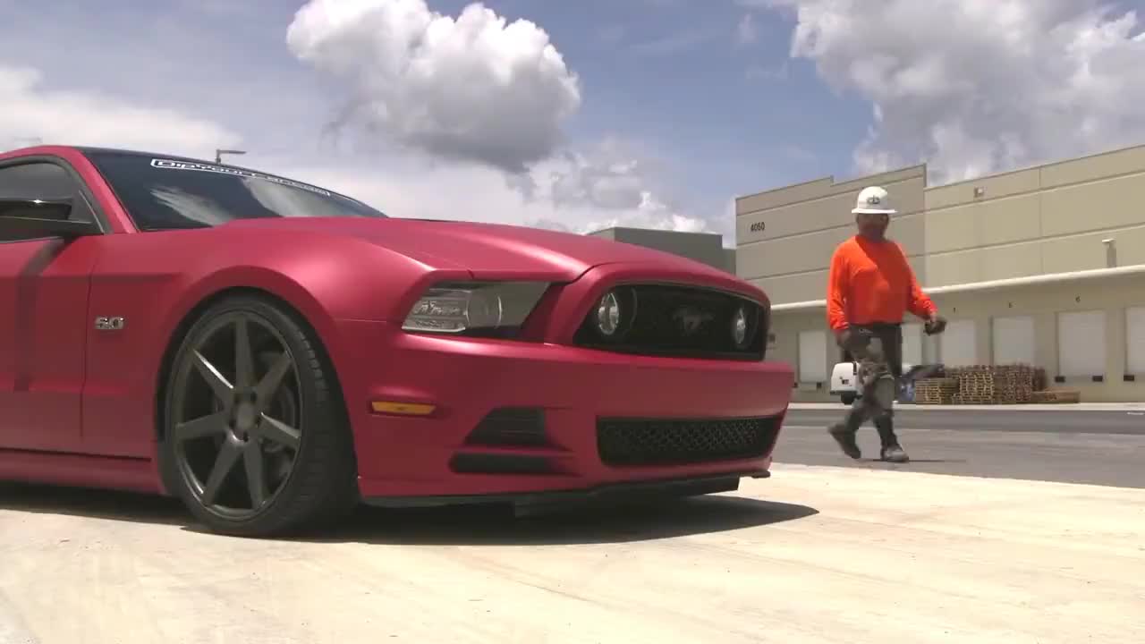 3t的福特野马声浪听得人想笑!