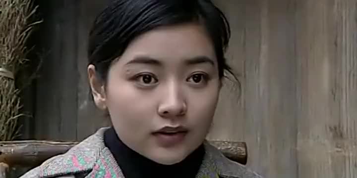 你是我的眼:阿霞前夫来店里闹事,沈腾直接拿西瓜砸,真是吓大的