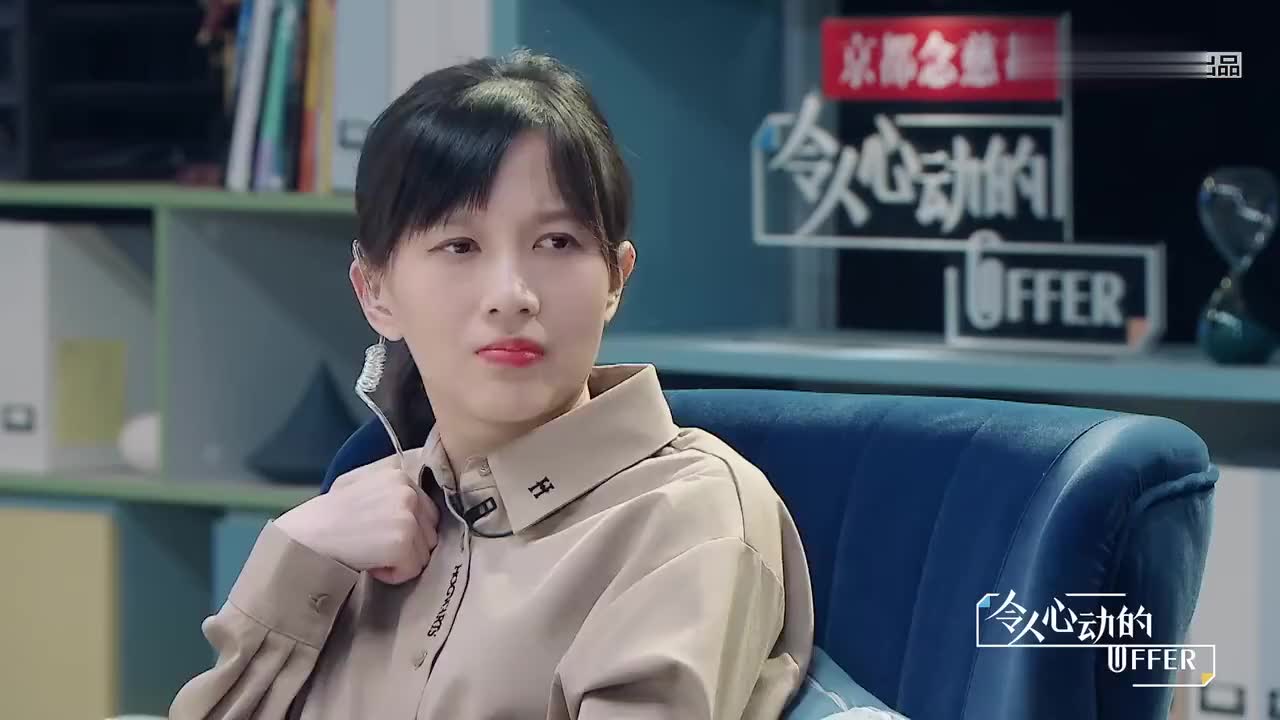 被告邓冰莹答辩,驳回不明确的诉讼请求