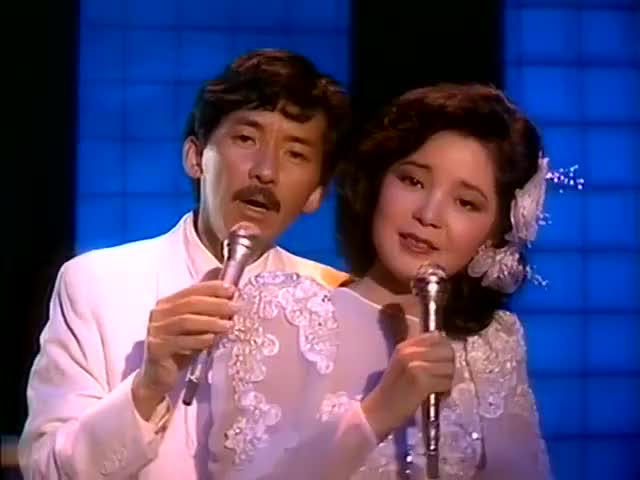 刘小慧经典粤语歌曲《初恋情人》,歌声优美甜蜜,想起了初恋