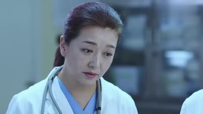 急诊科医生:岁大爷家里骨折,儿子一个没来,手术还要自己签字