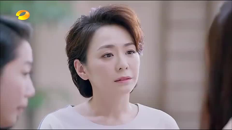 果果一时心软,不舍得抛弃小乐童,王爱玉决定让她当乐童的妈妈