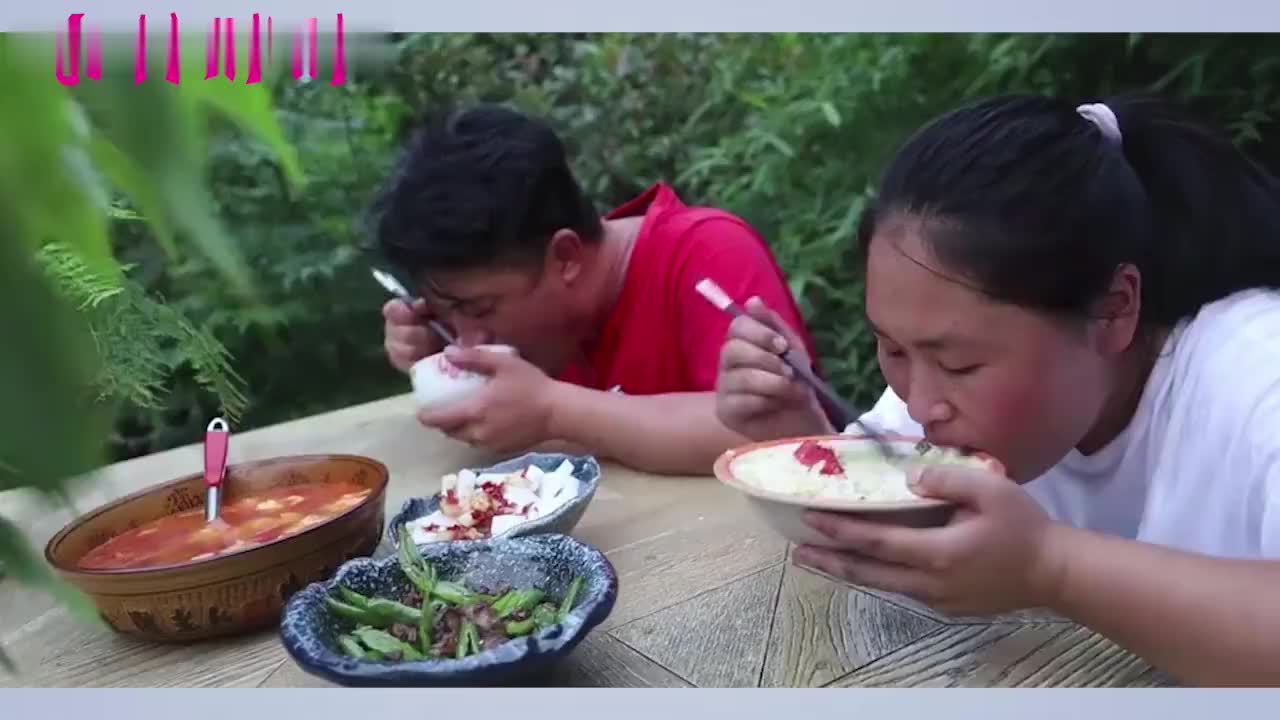 胖妹给大洋送惊喜老公一句话胖妹花5小时做饭反倒被大洋嫌弃