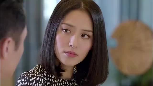 女友和老总传出绯闻,而且还有了身孕,男友看到后表情精彩了