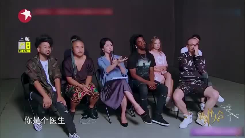 方俊跳舞现场:舞伴都被带到飞起来,怪不得舞蹈节目都请他当评委