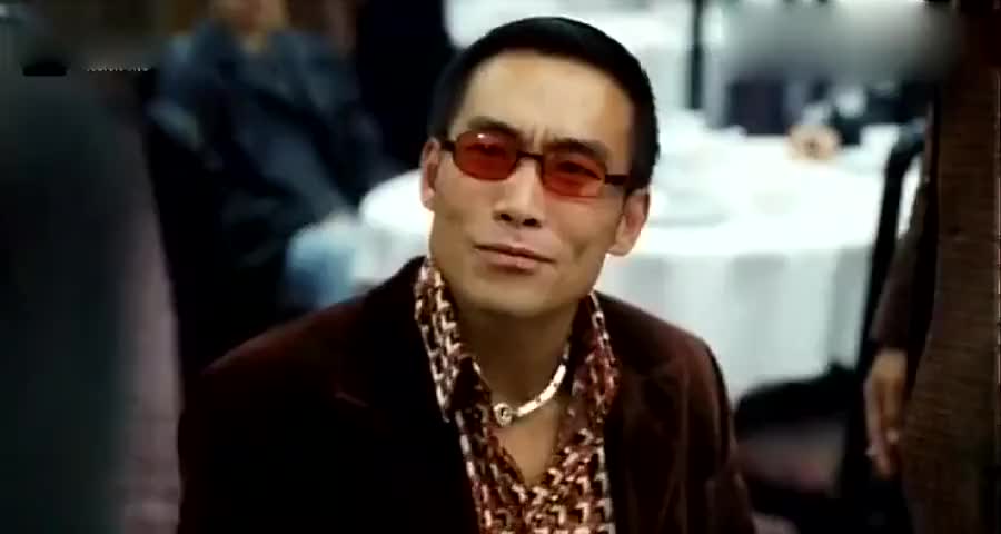 铜锣湾只有一个浩南,就是我司徒浩南,陈浩南表示不服气