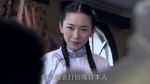 随红和神谷莲谈话,不料枫子在监听,听到谈话内容枫子气坏了