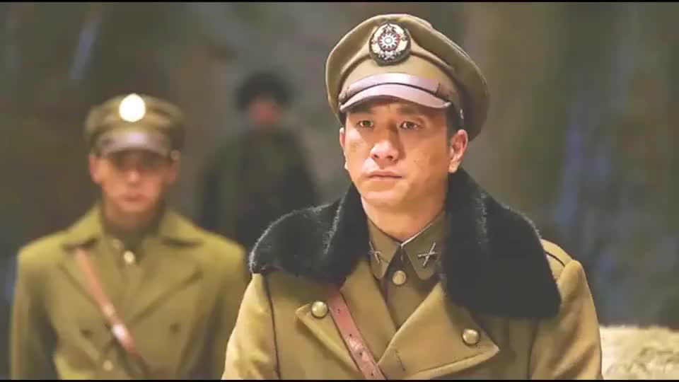 关毅忠看出奶头山防御的弊端,许大马棒:听参谋长的!