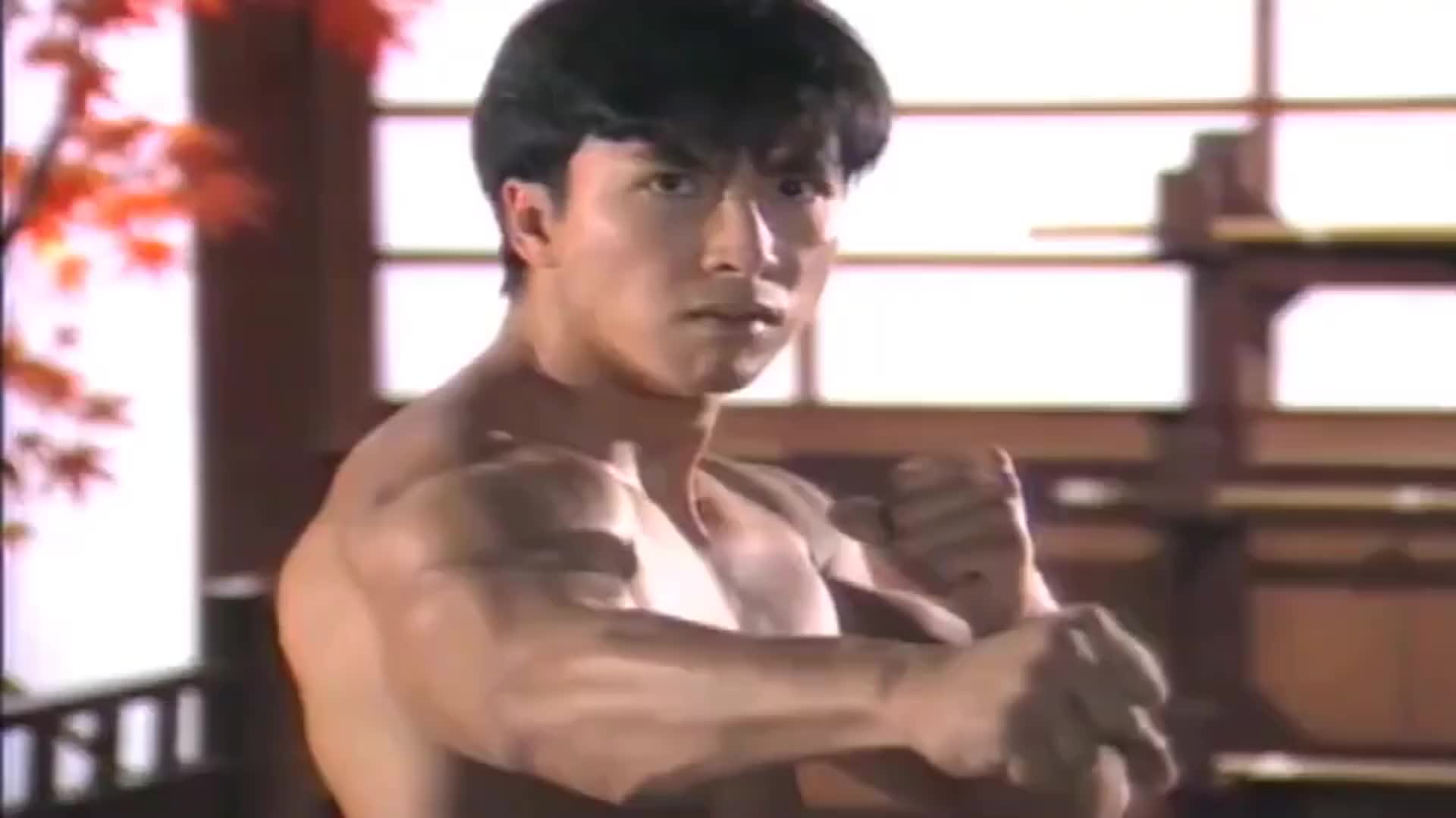 精武门:军阀少帅挑战精武门陈真,没想到连对方三招都接不了