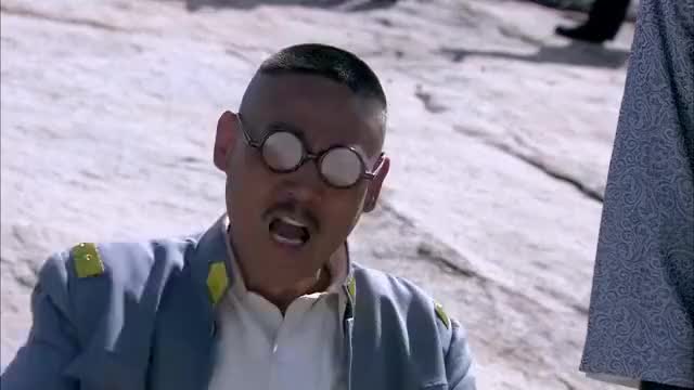 小乞丐无名无姓,竟能受土匪头子大礼,全寨子都对他感恩戴德