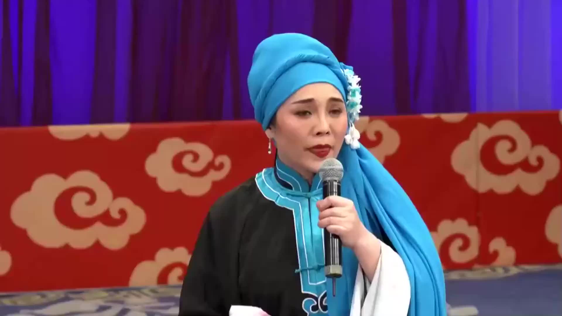 赵家班东北传统二人转:《秦香莲》选段,演员:蔡小楼,付小兰 app打开