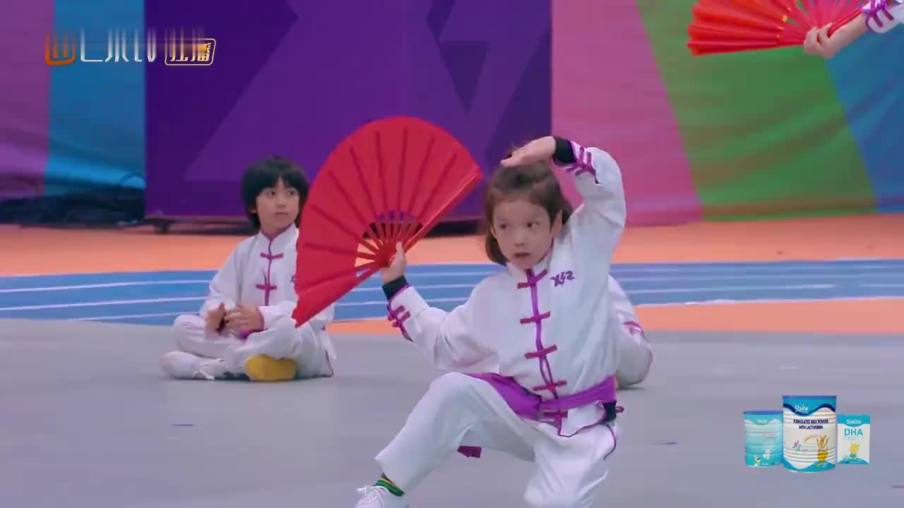 小巨人运动会:树苗生闷气太可爱了吧.