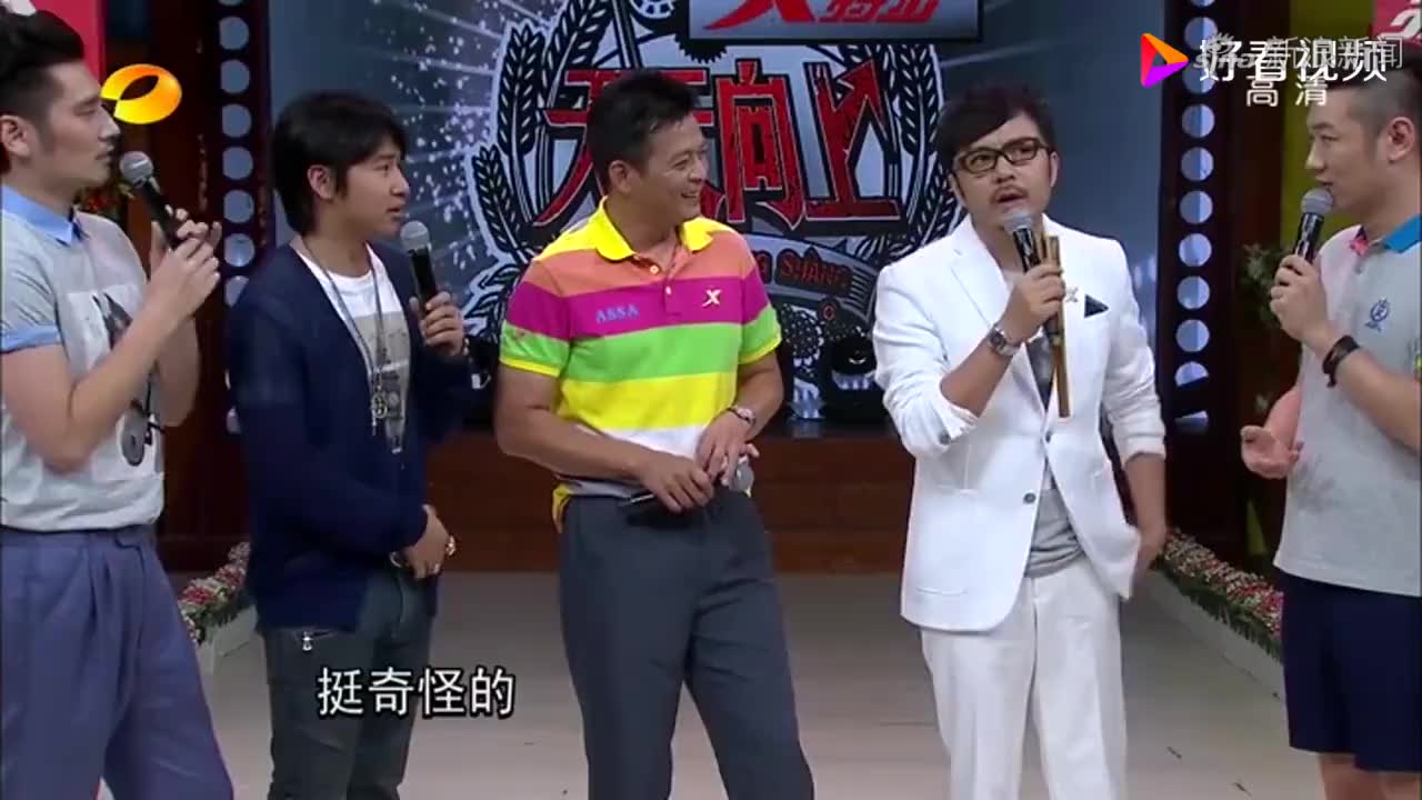 视频:曝刘德华8岁女儿秘密入院 由妈妈爷爷陪着检查心脏_手机新浪网