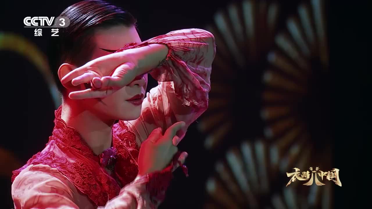 果然视频|传承国粹京剧,看校园戏剧大赛上的他们有板有眼