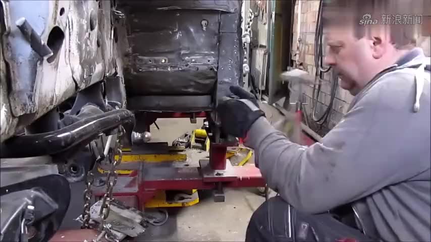 俄罗斯亚瑟大叔钣金修复宝马4系,这才是纯手工打造