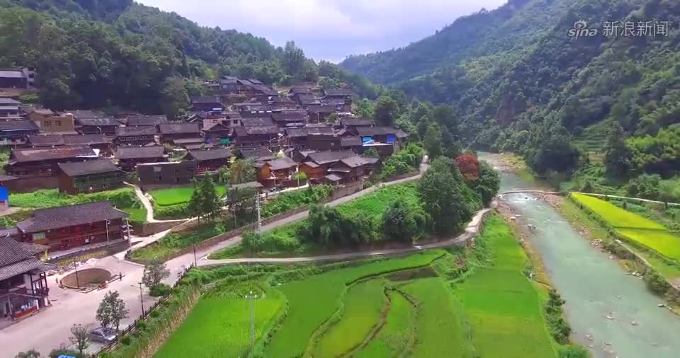航拍贵州乡镇,毕节市纳雍县维新镇,下一站纳雍县董地乡