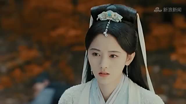 新白娘子传奇:李捕头处理宝瓶,随手扔进鸡窝里,这下蜈蚣精惨了