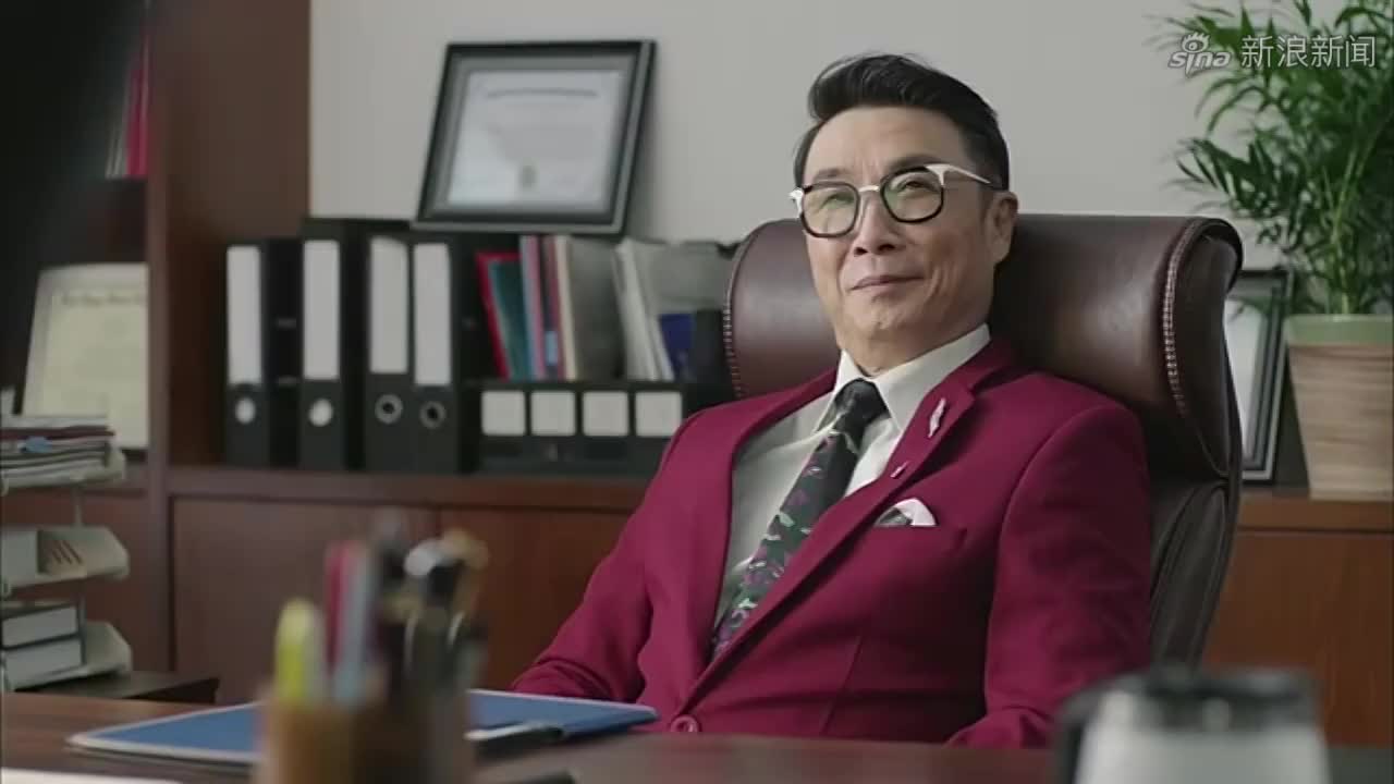 《魔幻手机2》:楚楚问小千黄德华的下落,猜测是不是已经死了?
