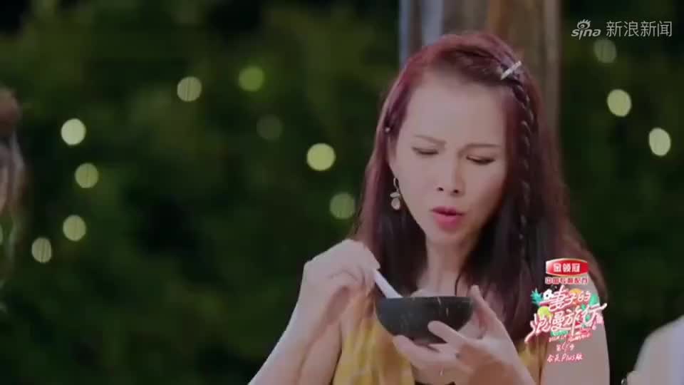 胡可竟是《小神龙俱乐部》主持人!小时候不懂事,光看那条龙了!