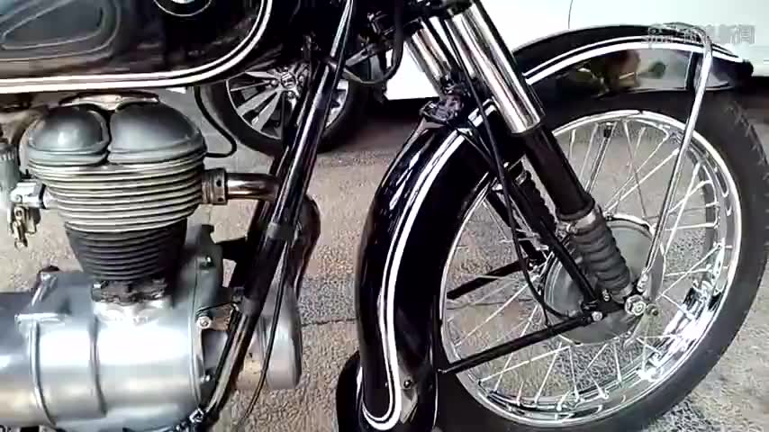 宝马复古巡航摩托车r 18正式上市了,售价24.99万-29.99万元