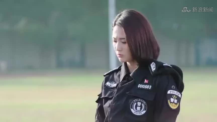 李姝寒和倪娜交换警犬,互相和樱桃大饼道别,眼里满是不舍