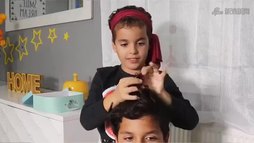 环形使者:小男孩受到惊吓就控制不住自己的超能力