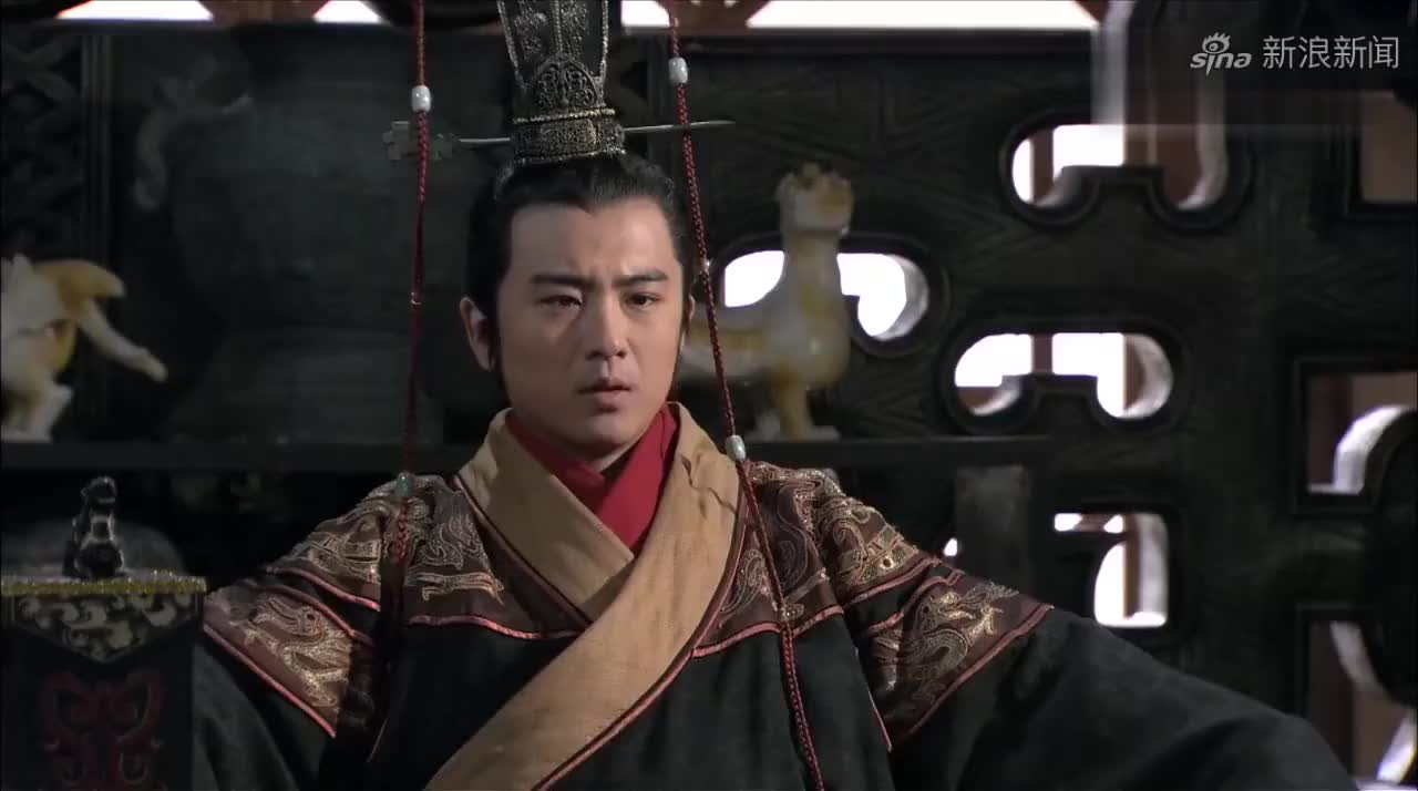 大秦帝国赵王做梦骑龙翱翔坠落于金山醒来赶紧找人解梦