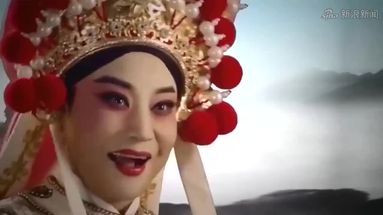 小香玉扮红娘唱《拷红》,台上又哭又笑,可惜嗓子沙哑大不如以前