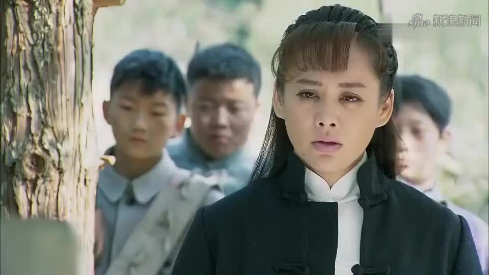 地雷英雄传:陈水清与孙淑珍谈心,向淑珍坦白自己当汉奸的原因