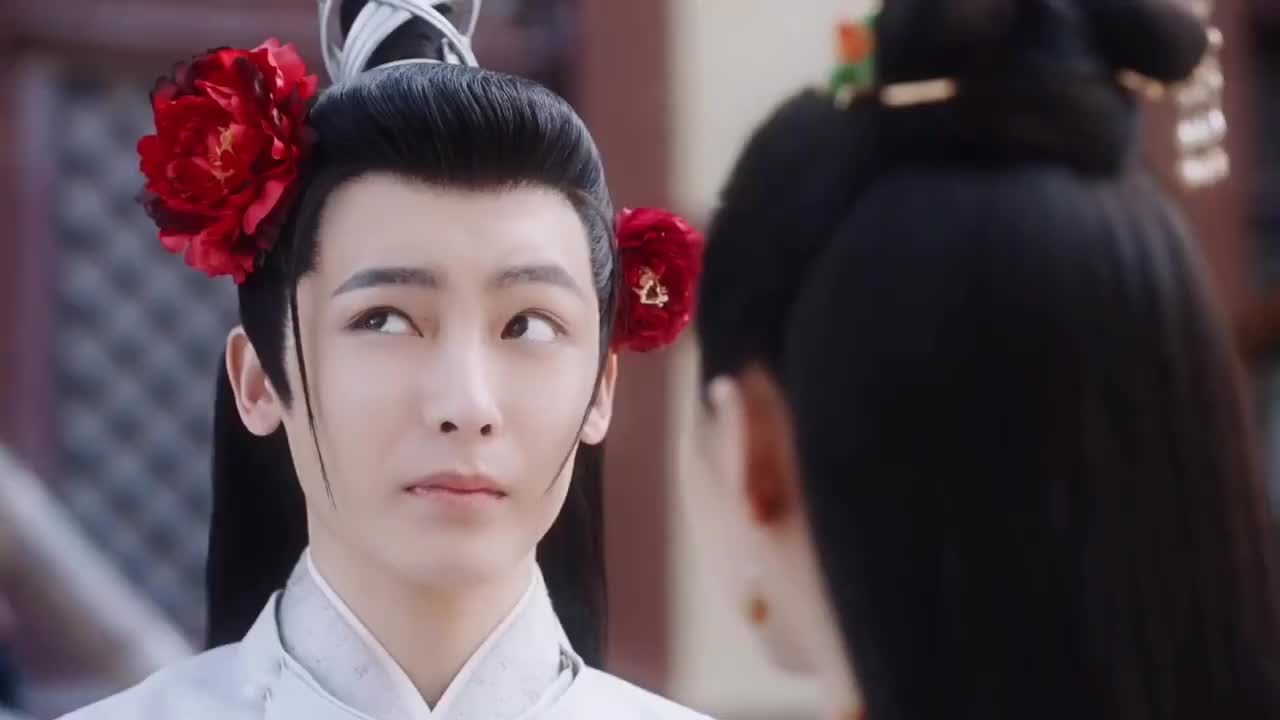 侯明昊参加 ,发言"婳婳的baby",看容瑕叫婳婳真的好魔性