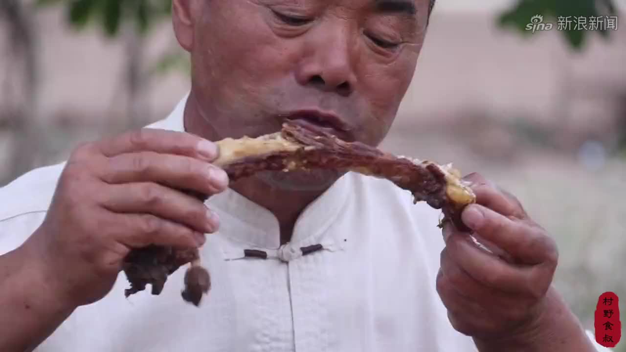猪蹄,排骨,大棒骨,农村大叔做"张掖卤肉炒炮",这顿吃得过瘾