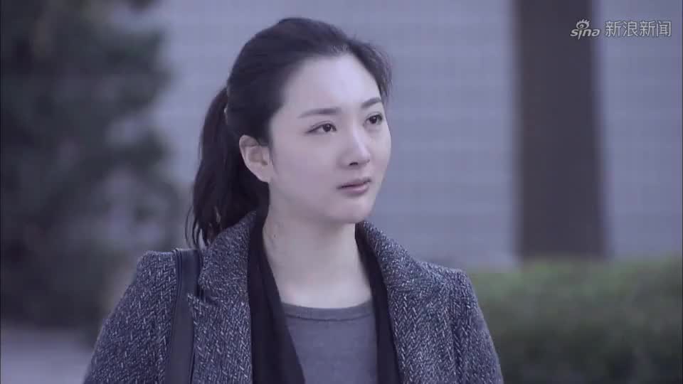 真爱背后:晓薇因为去美国的事提出辞职,张团长听后训斥了她