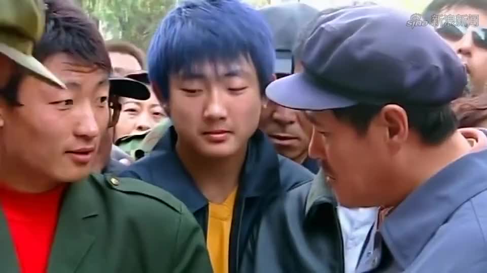 大壮搞"摸奖"套路,不料遇上马大帅,被当面拆穿