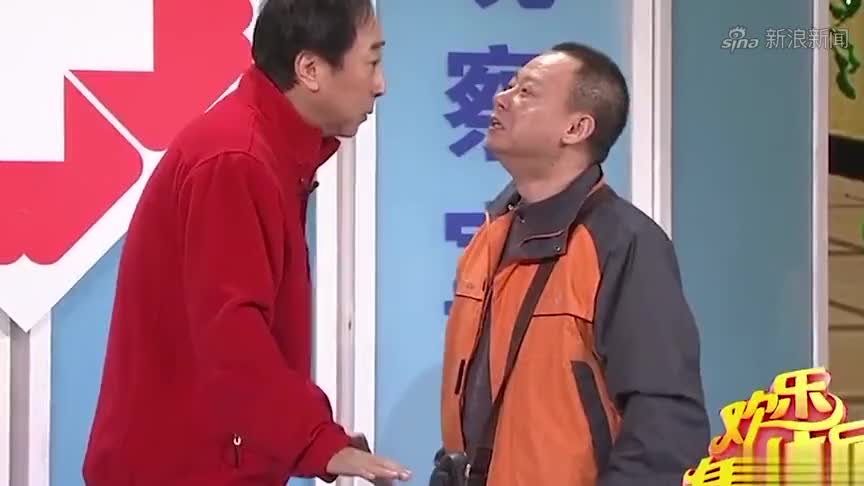 搞笑小品《卖刀》,小伙上门推销菜刀被误会,大姐跪地求饶