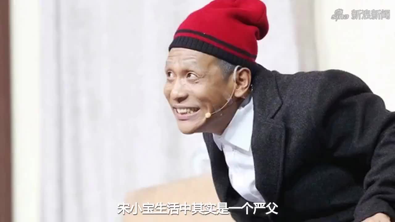 2003央视春晚:冯巩周涛搞笑合作《马路情歌》,太经典了!