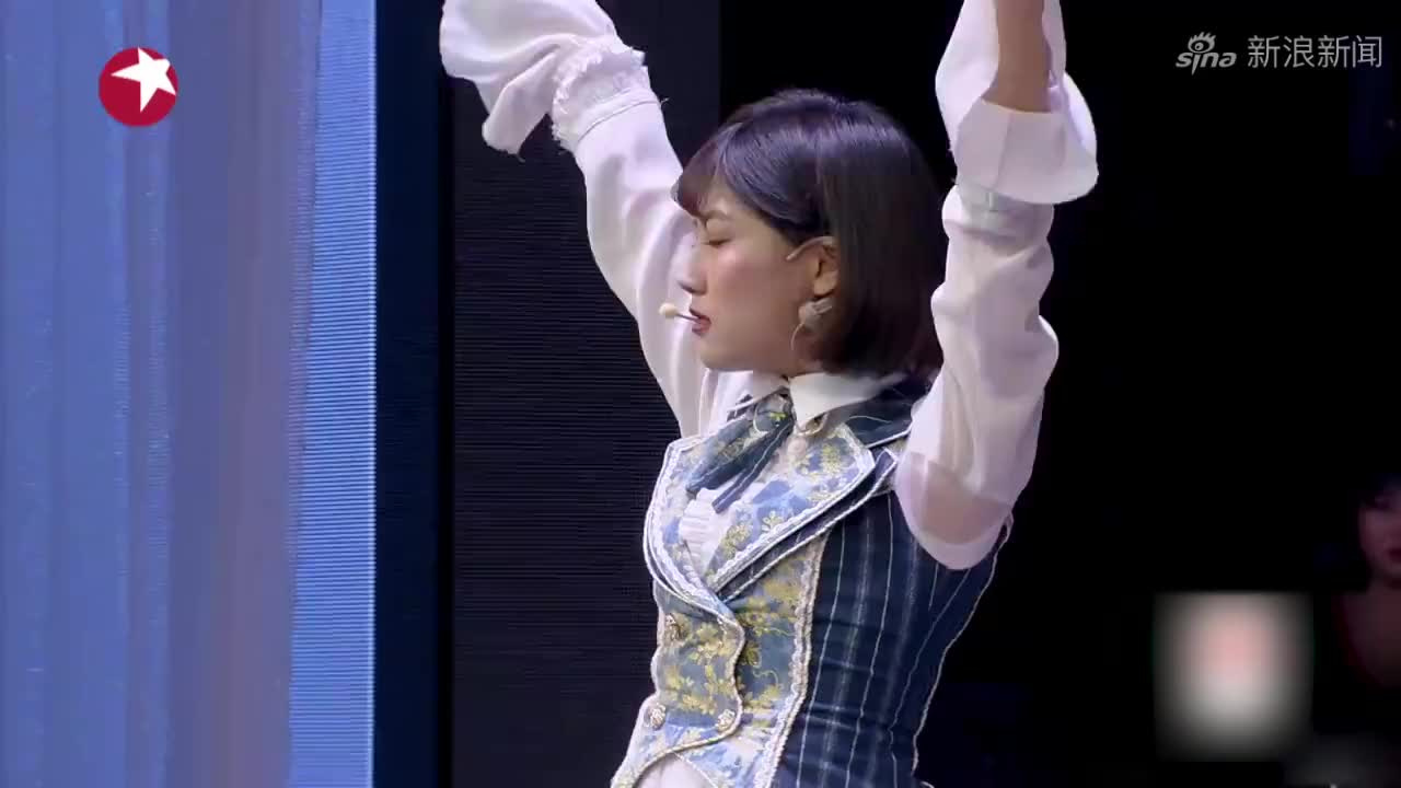 欢乐喜剧人:李艺彤化身智能"艺彤精灵",为主人相亲出妙招