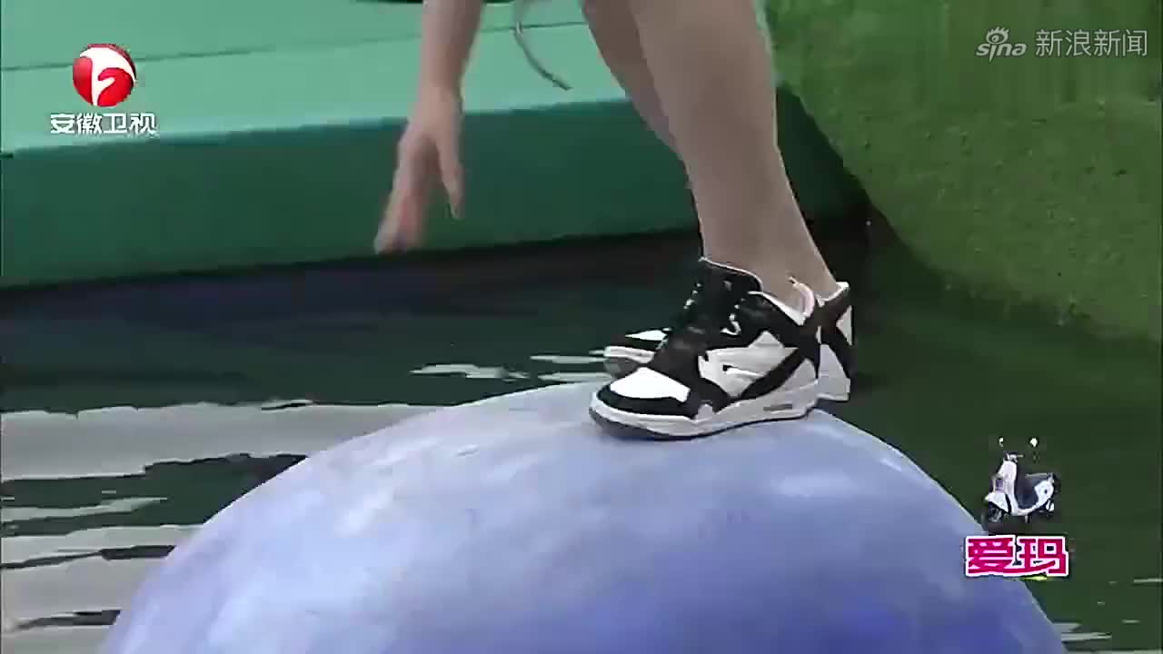 男生女生向前冲:贵州小美女来闯关,是个苗族姑娘,说话很温柔