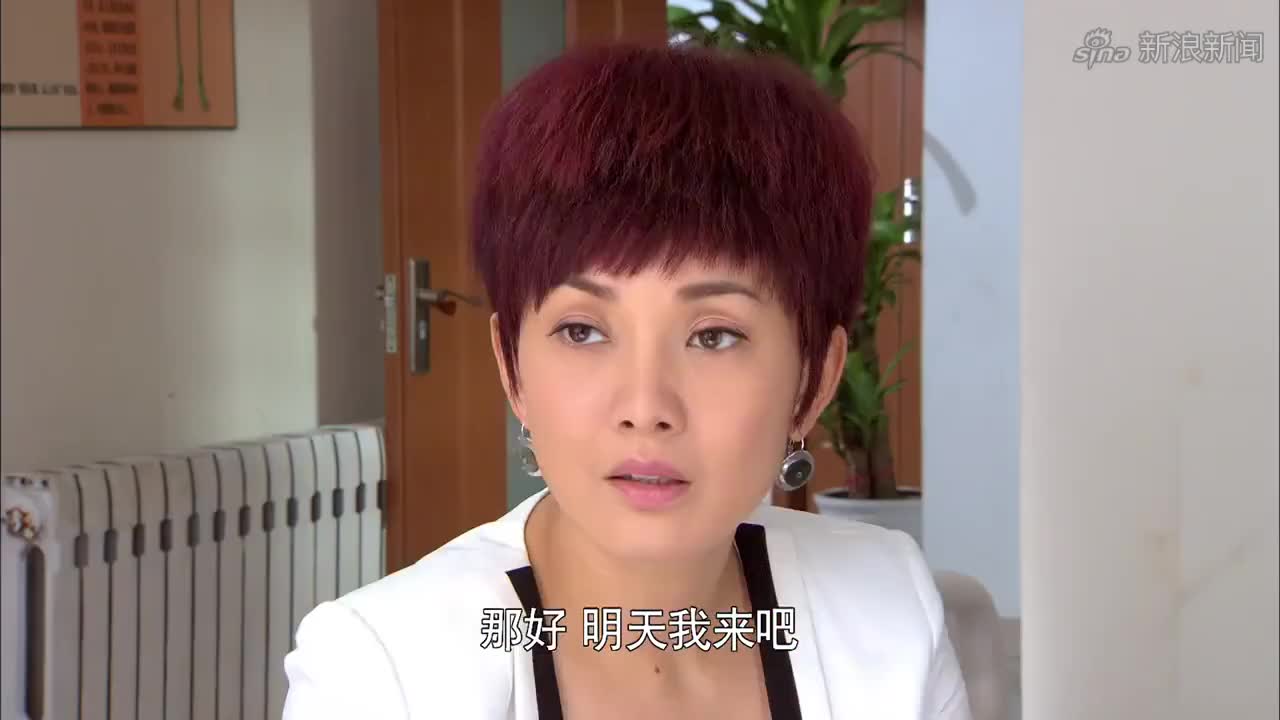 麻辣芳邻:李母两女儿也来了,扬琴下来坐的老远,母亲开始逼婚