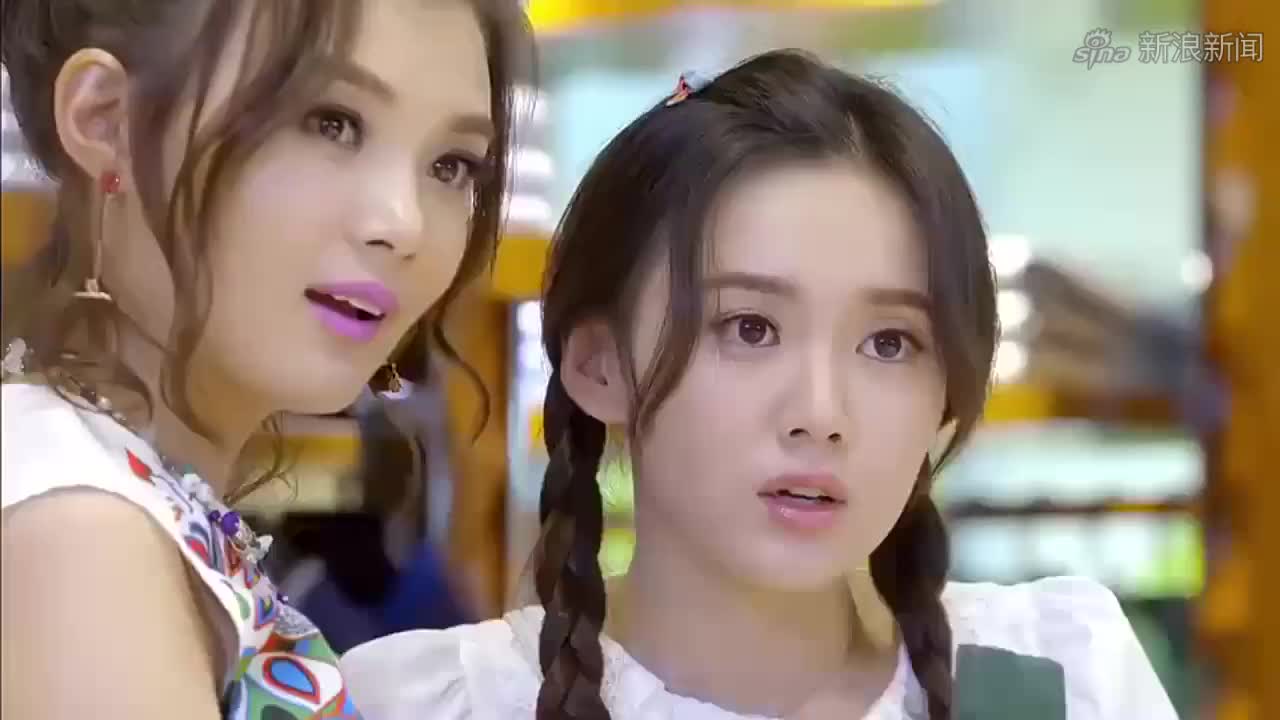 爱来的刚好鞠珊珊给段天朗买胸针清岺看着好看也买了一个
