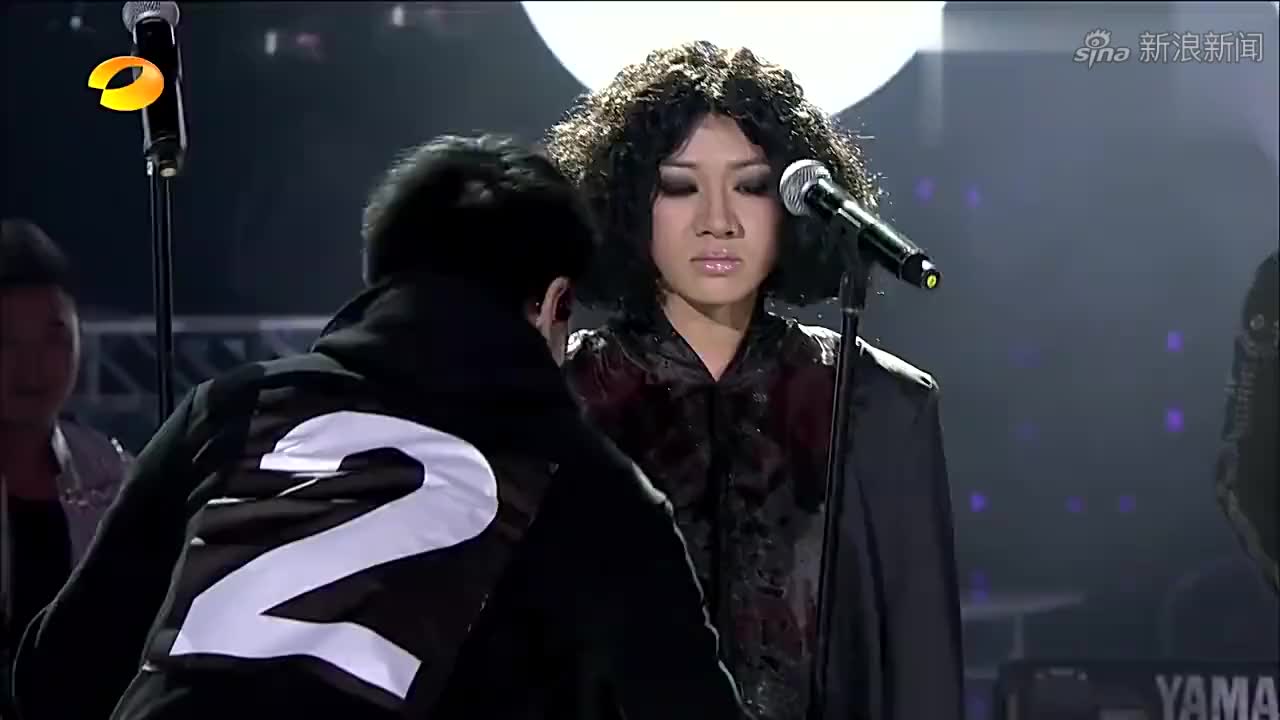 诚邀首页来听一下@尚雯婕 和@王晰 合唱的《云与海》!