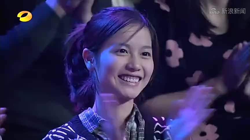 百变大咖秀名场面回顾:黄艺馨烫嘴英文rap再来"亿"次!