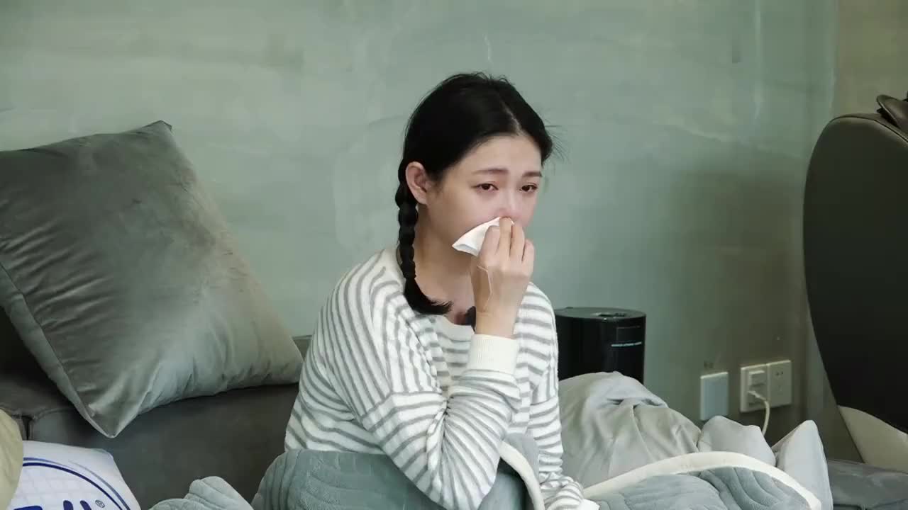 大s看《芳华》哭惨 汪小菲想安慰不知所措