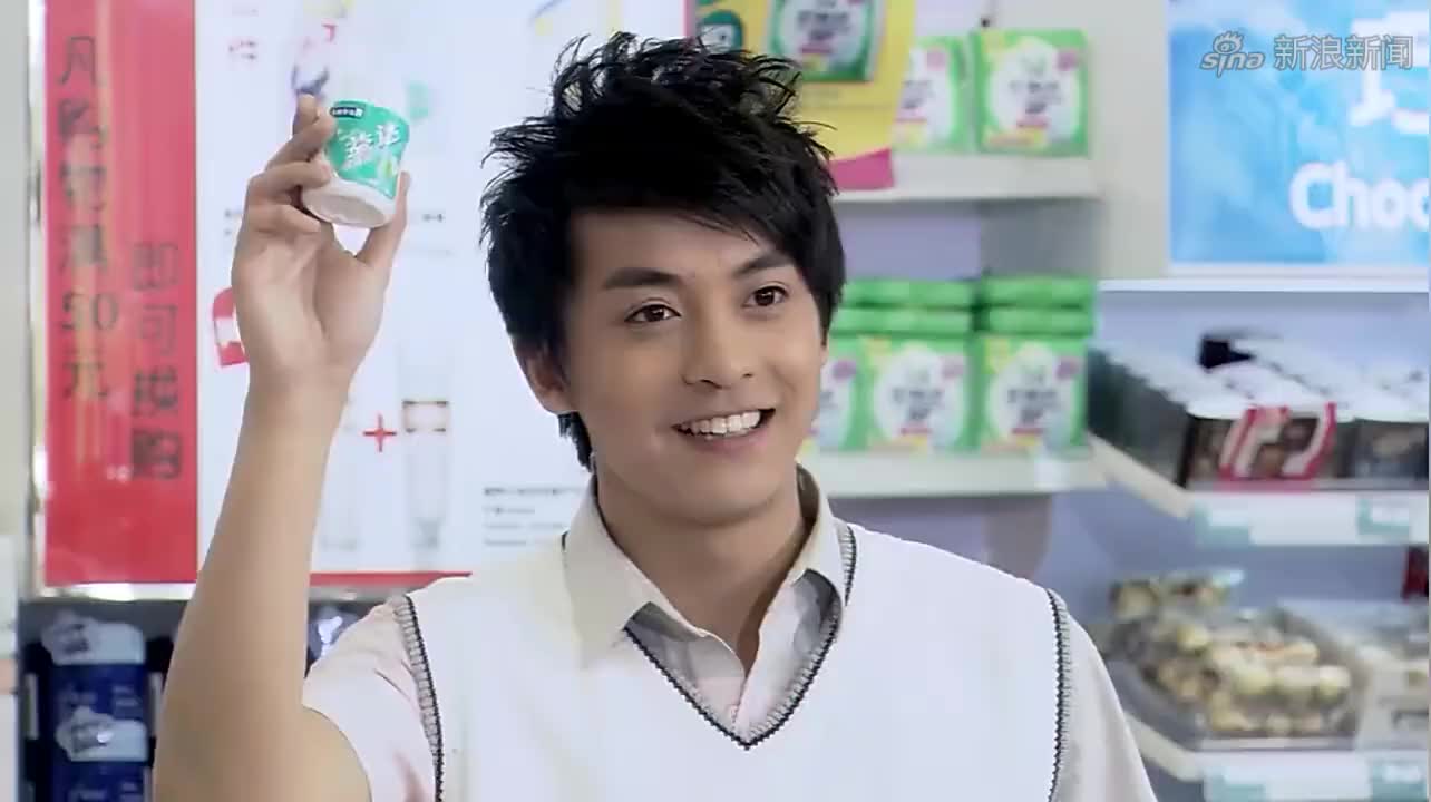 张伟自恋加脑残等于自残,子乔扎心说段子,羽墨让张伟成益达男孩