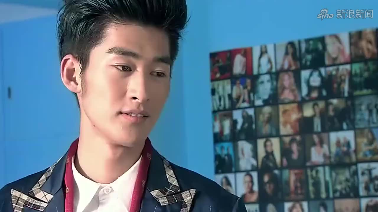 慕容云海当着端木的面追求楚雨荨,却不知端木喜欢楚雨荨